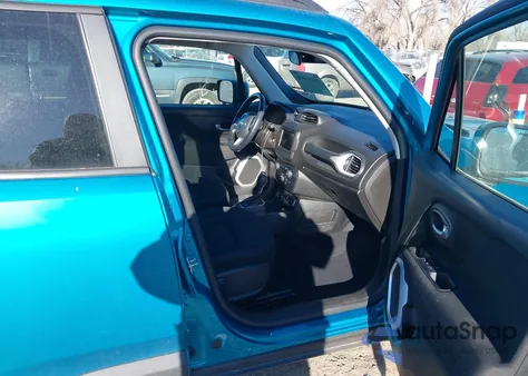 2020 Jeep Renegade Latitude 4X4 из США, поврежденный, VIN ZACNJBBB2LPL50075